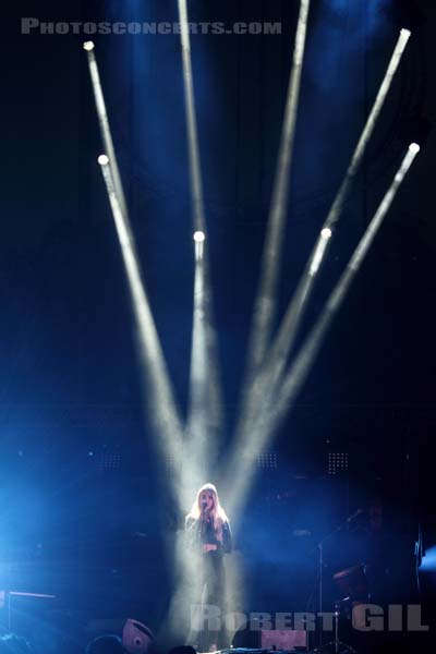 LONDON GRAMMAR - 2014-05-31 - PARIS - Parc de Bagatelle - 